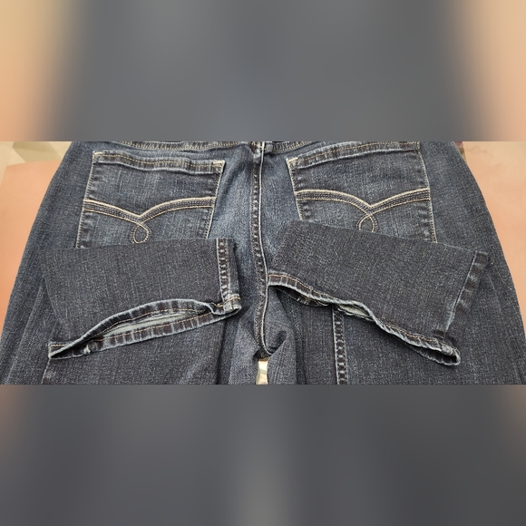 Lee riders womans 12 P stretch no flaws. - Picture 3 of 4